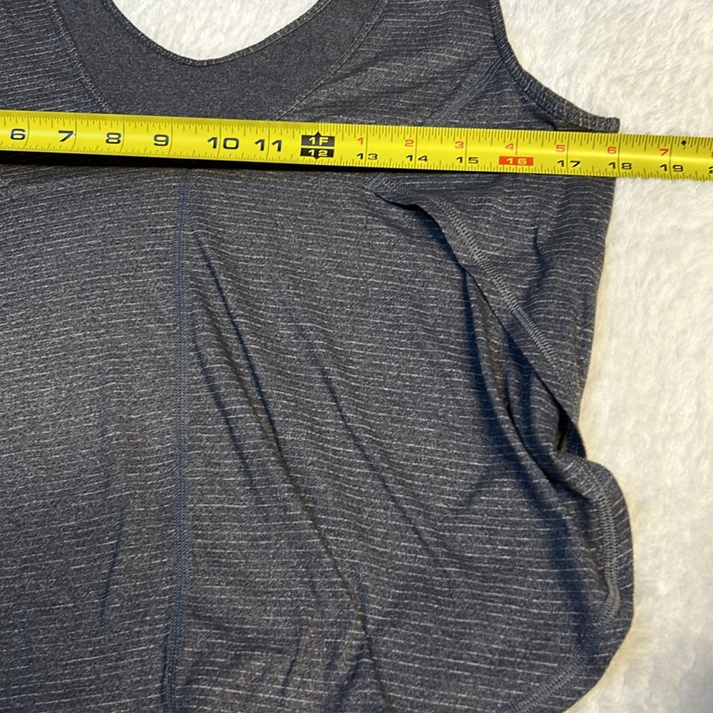 Lululemon Sleeveless Tank Top - Picture 4 of 7